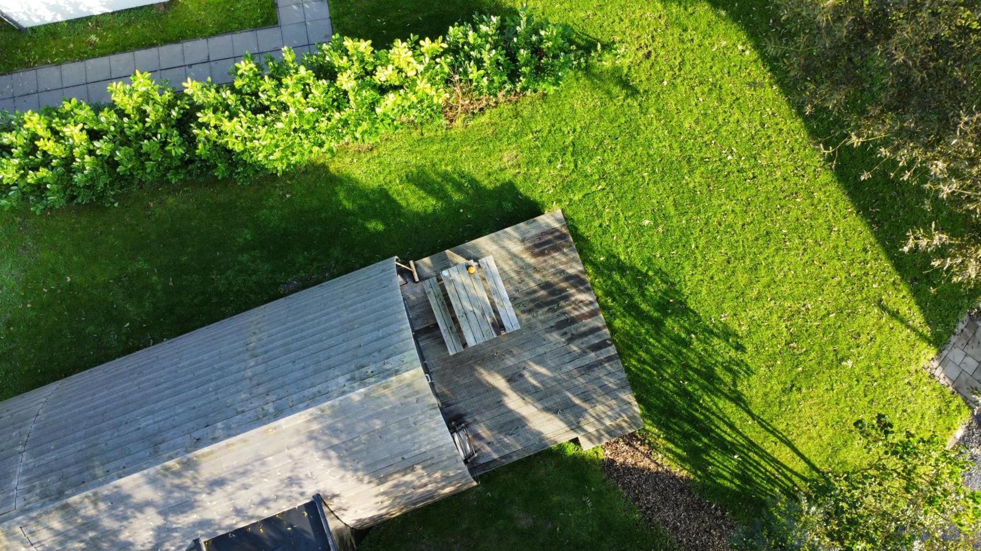 Pod Huisje Met Hottub Dokkum Exterior photo